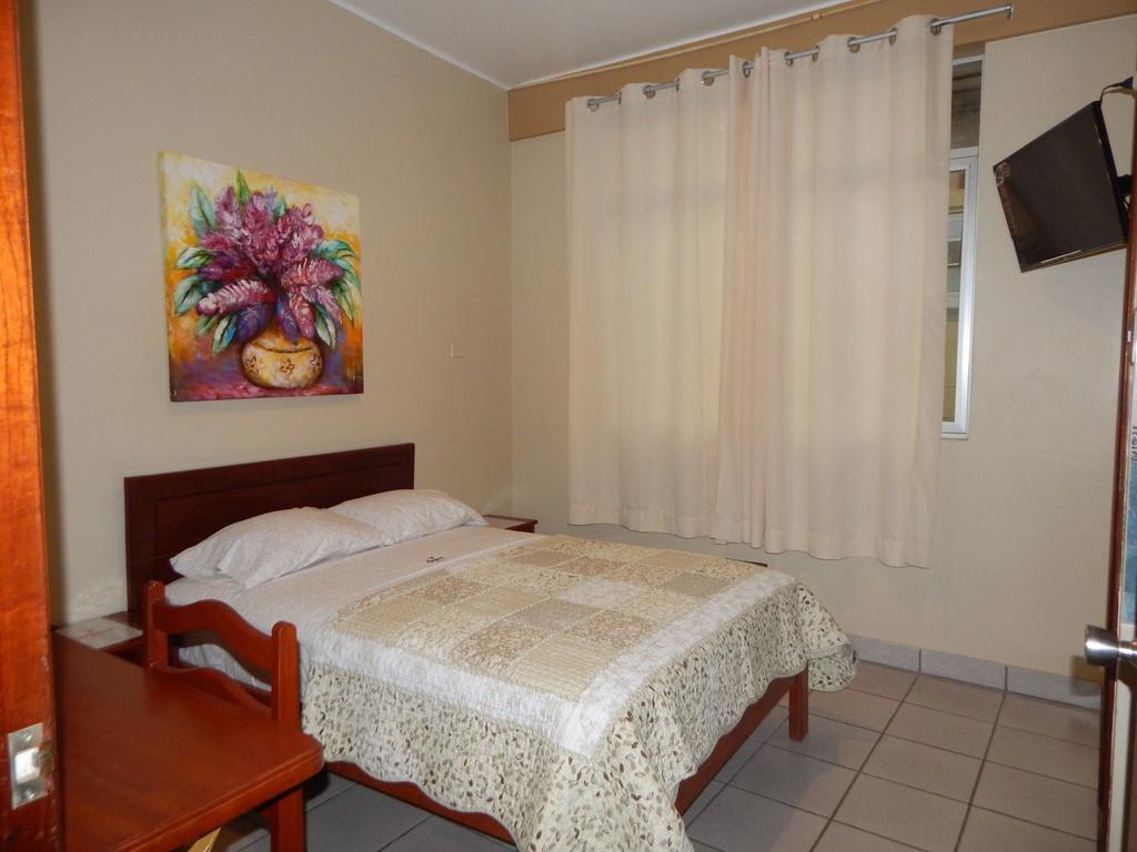 Hotel Suyox Tarapoto Rom bilde
